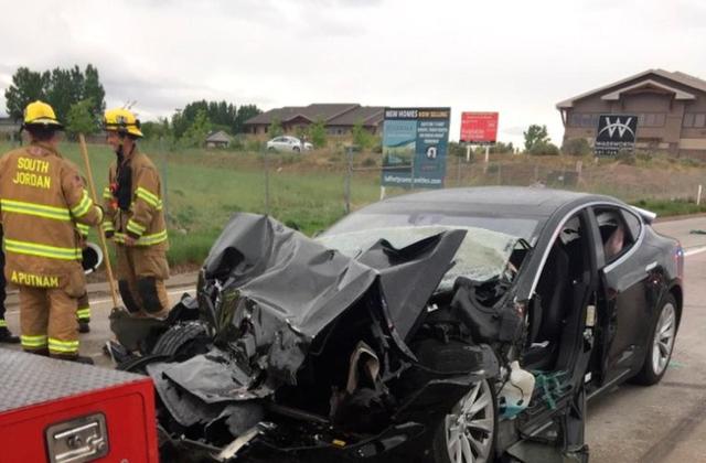 Utah Tesla Driver had Hands Off Wheel Before Crash